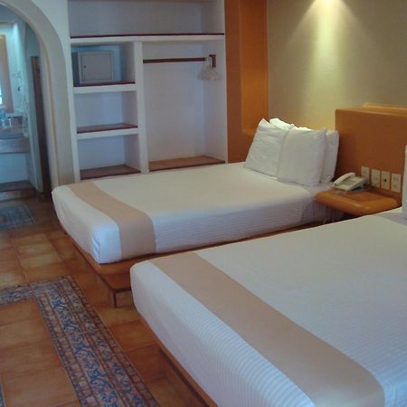 Hotel Villa Mexicana Zihuatanejo Ngoại thất bức ảnh